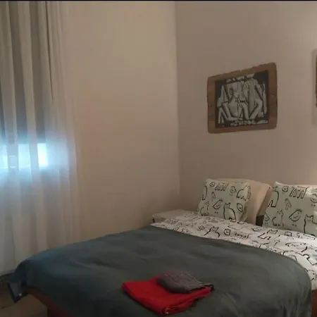 Kvant Hostel *